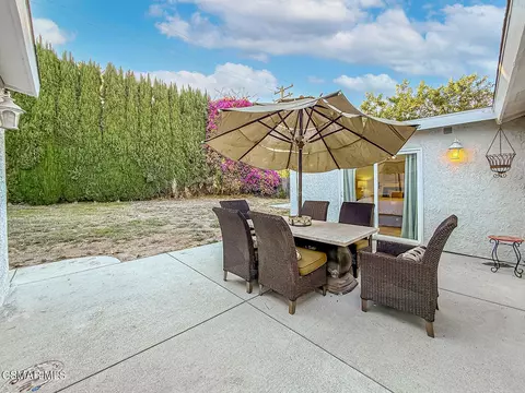 Exterior - 1249 Gibson Ave, Simi Valley, CA 93065 photo 4 of 11
