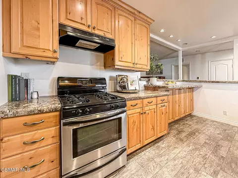 Kitchen - 1249 Gibson Ave, Simi Valley, CA 93065 photo 5 of 8