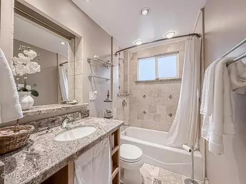 Bath - 1249 Gibson Ave, Simi Valley, CA 93065 photo 3 of 12