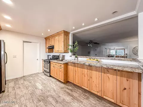 Kitchen - 1249 Gibson Ave, Simi Valley, CA 93065 photo 4 of 8