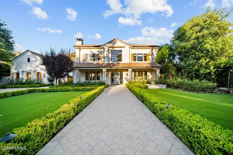 2116 Shadow Creek Dr, Agoura Hills, CA 91301