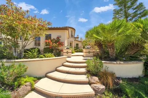 Exterior - 3916 Eagle Flight Dr, Simi Valley, CA 93065 photo 2 of 5
