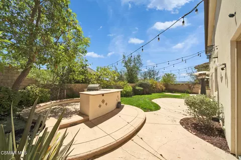 Exterior - 3916 Eagle Flight Dr, Simi Valley, CA 93065 photo 3 of 5
