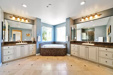 Bath - 3916 Eagle Flight Dr, Simi Valley, CA 93065 photo 1 of 1