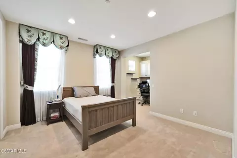 Bedroom - 3916 Eagle Flight Dr, Simi Valley, CA 93065 photo 2 of 4