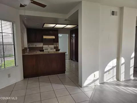 Kitchen - 2752 Annandale Ln, Simi Valley, CA 93063 photo 4 of 4