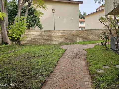 Exterior - 2752 Annandale Ln, Simi Valley, CA 93063 photo 3 of 6