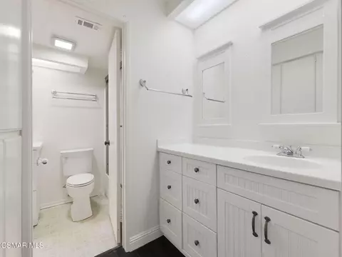 Bath - 185 Mcafee Ct, Thousand Oaks, CA 91360 photo 2 of 2