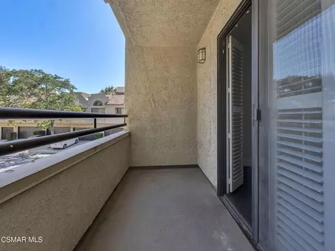Exterior - 185 Mcafee Ct, Thousand Oaks, CA 91360 photo 2 of 4