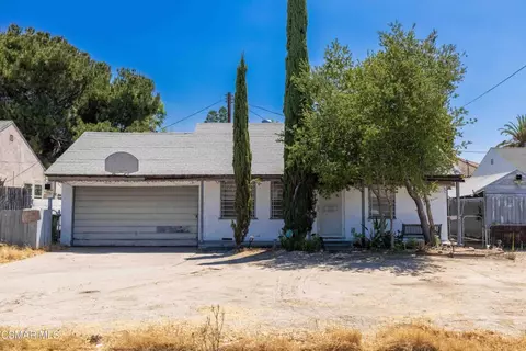 7802 Arcola Ave, Sun Valley, CA 91352