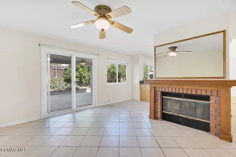 Living - 2016 Riverbirch Dr, Simi Valley, CA 93063 photo 8 of 10