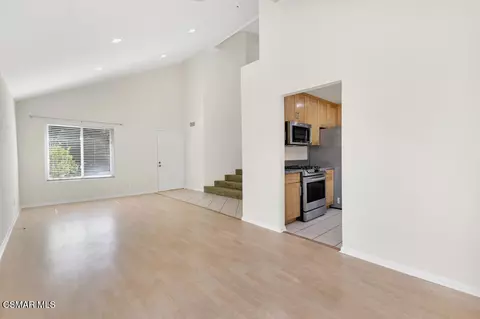 Living - 2016 Riverbirch Dr, Simi Valley, CA 93063 photo 6 of 10