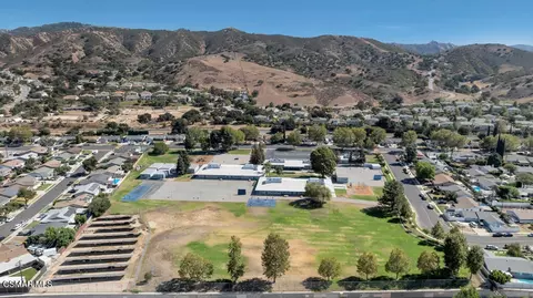 View/Area - 2016 Riverbirch Dr, Simi Valley, CA 93063 photo 4 of 6