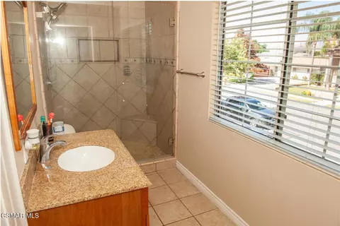 Bath - 2884 Gardner St, Simi Valley, CA 93065 photo 2 of 2
