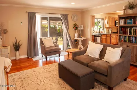 Living - 2884 Gardner St, Simi Valley, CA 93065 photo 2 of 2