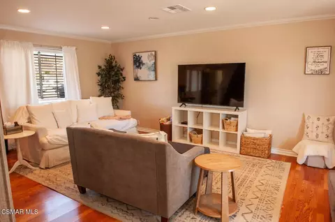 Living - 2884 Gardner St, Simi Valley, CA 93065 photo 1 of 2