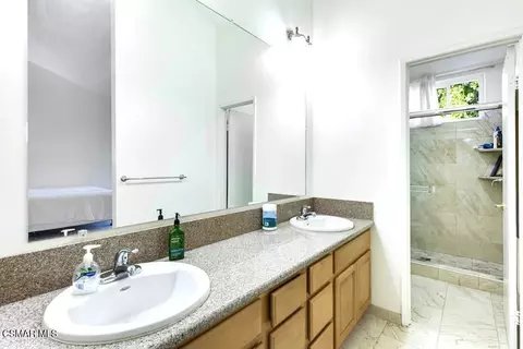 Bath - 2831 Tapo St, Simi Valley, CA 93063 photo 4 of 4