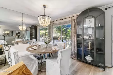Dining - 255 Sequoia Ct #14, Thousand Oaks, CA 91360 photo 3 of 5