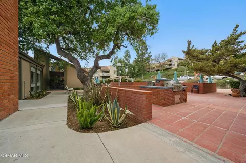 Exterior - 255 Sequoia Ct #14, Thousand Oaks, CA 91360 photo 8 of 12