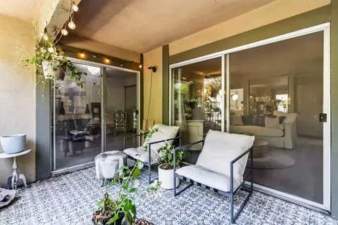 Exterior - 255 Sequoia Ct #14, Thousand Oaks, CA 91360 photo 4 of 12