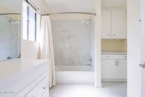 Bath - 5213 Huntley St #45, Simi Valley, CA 93063 photo 2 of 2
