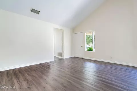 Living - 5213 Huntley St #45, Simi Valley, CA 93063 photo 2 of 6