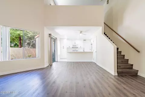 Living - 5213 Huntley St #45, Simi Valley, CA 93063 photo 4 of 6
