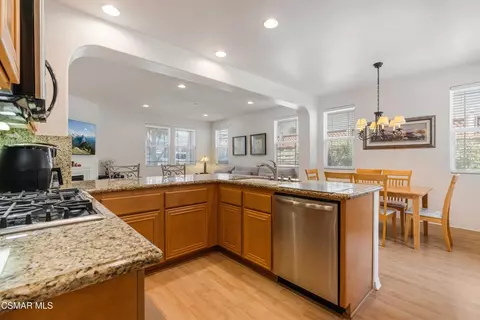 Kitchen - 340 Town Forest Ct, Camarillo, CA 93012 photo 4 of 5