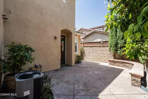 Exterior - 340 Town Forest Ct, Camarillo, CA 93012 photo 3 of 7