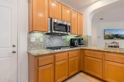 Kitchen - 340 Town Forest Ct, Camarillo, CA 93012 photo 5 of 5
