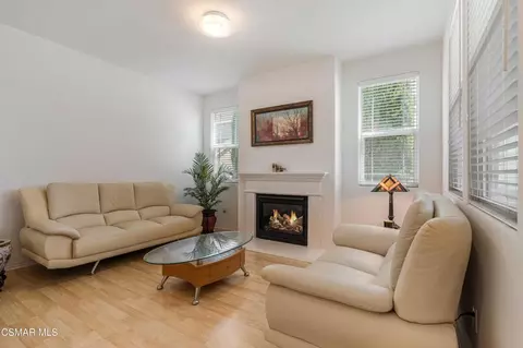 Living - 340 Town Forest Ct, Camarillo, CA 93012 photo 1 of 4