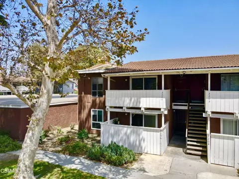1300 Saratoga Ave #2207, Ventura, CA 93003