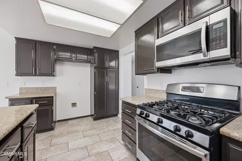 Kitchen - 1744 Eastview Ave, Upland, CA 91784 photo 6 of 7