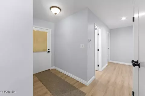 Entry Way - 2921 Royal Ave, Simi Valley, CA 93065 photo 1 of 1