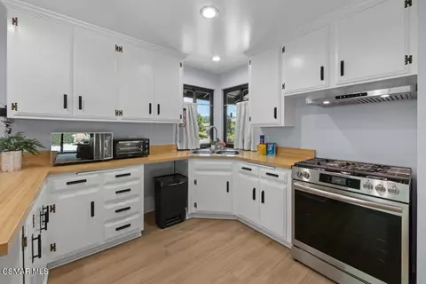 Kitchen - 2921 Royal Ave, Simi Valley, CA 93065 photo 1 of 1