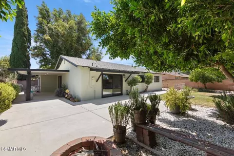 Exterior - 2921 Royal Ave, Simi Valley, CA 93065 photo 1 of 4