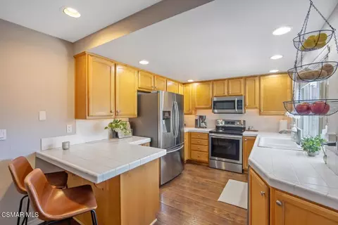 Kitchen - 477 Baja Ct, Camarillo, CA 93010 photo 1 of 3