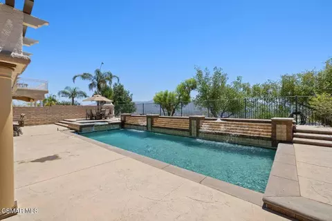 17114 Crest Heights Dr, Canyon Country, CA 91387