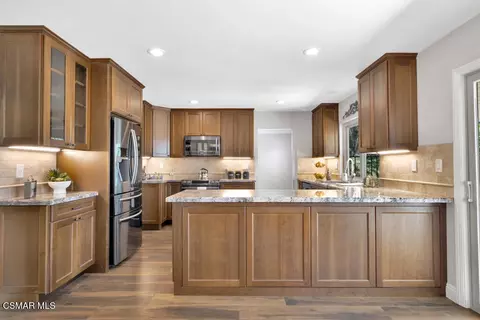 Kitchen - 3374 Onyx Cir, Simi Valley, CA 93063 photo 5 of 6