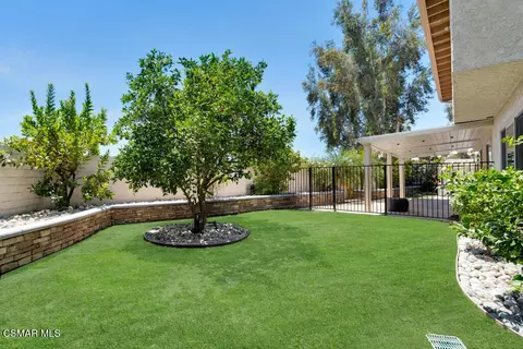 Exterior - 3374 Onyx Cir, Simi Valley, CA 93063 photo 9 of 13
