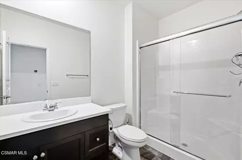 Bath - 26420 Plumcot Dr, Corona, CA 92883 photo 1 of 2
