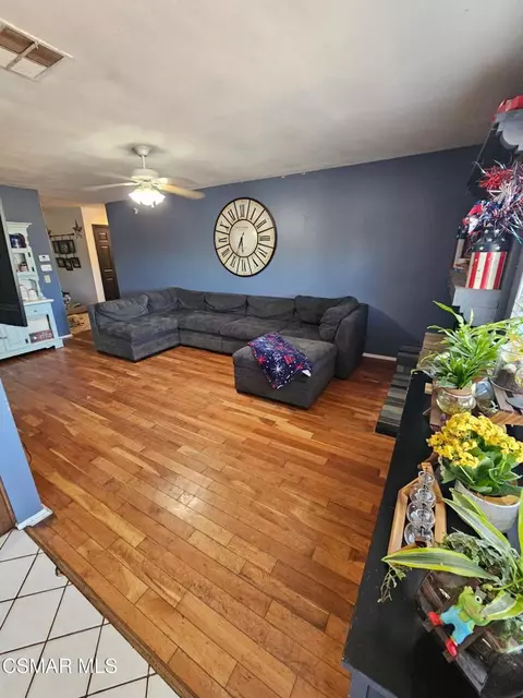 Living - 1287 Nonchalant Dr, Simi Valley, CA 93065 photo 1 of 1