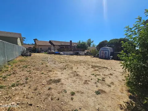 Exterior - 1287 Nonchalant Dr, Simi Valley, CA 93065 photo 5 of 8