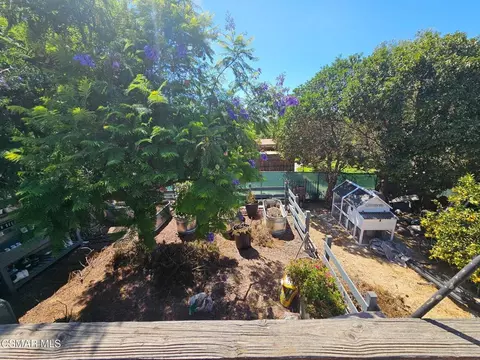 Exterior - 1287 Nonchalant Dr, Simi Valley, CA 93065 photo 1 of 8