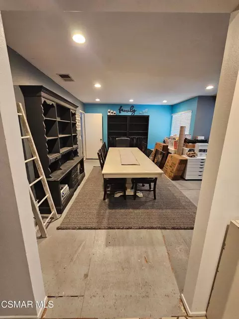 Dining - 1287 Nonchalant Dr, Simi Valley, CA 93065 photo 1 of 3