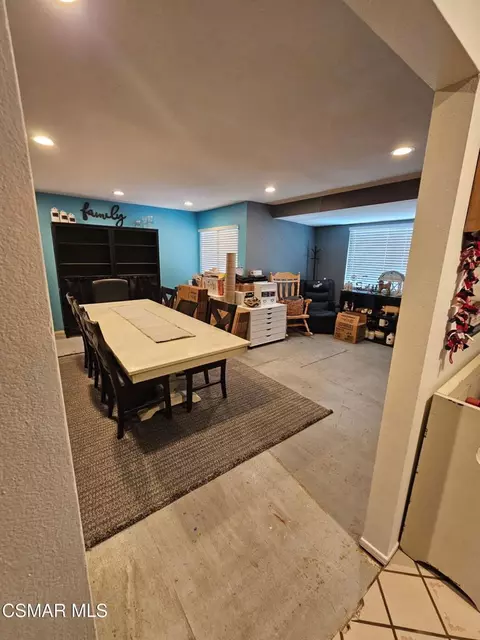 Dining - 1287 Nonchalant Dr, Simi Valley, CA 93065 photo 2 of 3
