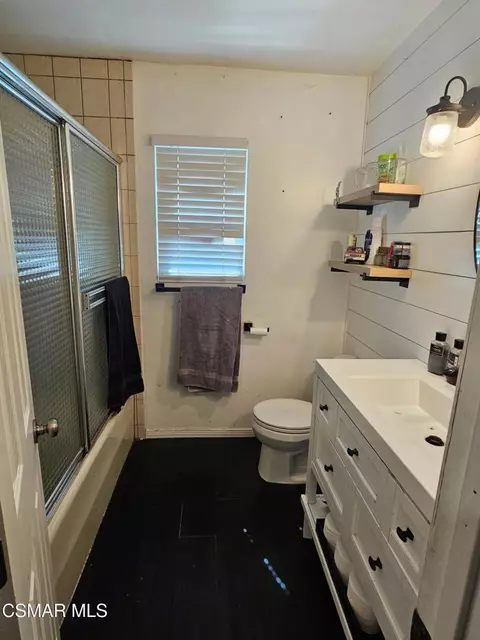 Bath - 1287 Nonchalant Dr, Simi Valley, CA 93065 photo 2 of 2