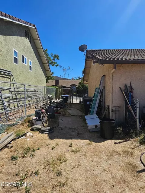 Exterior - 1287 Nonchalant Dr, Simi Valley, CA 93065 photo 3 of 8