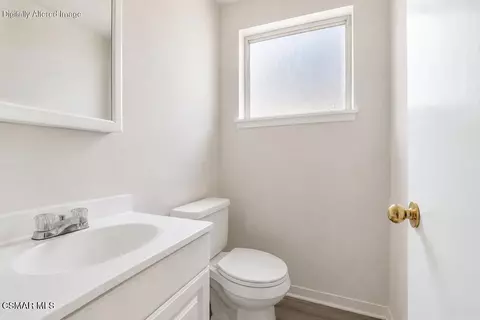 Bath - 1735 Spence St, Simi Valley, CA 93065 photo 2 of 3