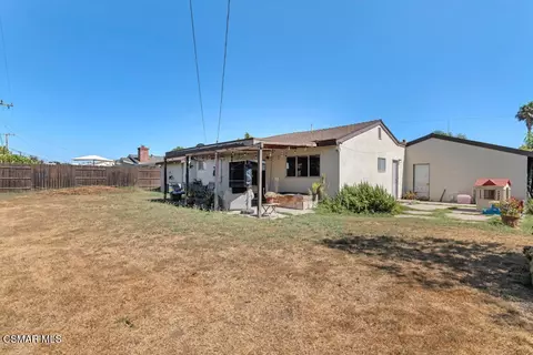 Exterior - 1735 Spence St, Simi Valley, CA 93065 photo 5 of 9